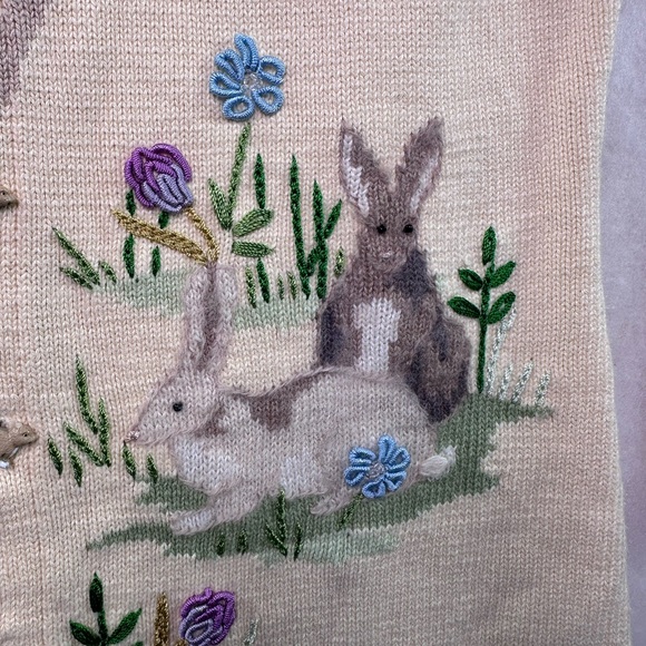 Storybook Knits Cream Cardigan with Green Leaf Appliqué Story Book Knits S - Picture 9 of 14